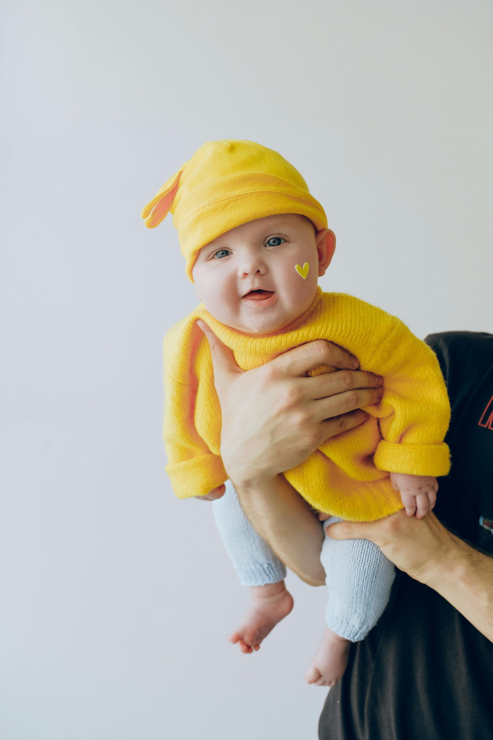 Playful Foundations: Infant Playguide for 0-10 months